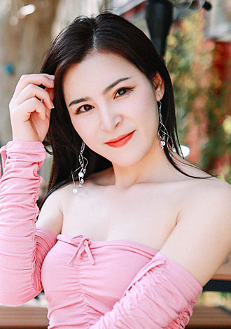 Gorgeous profiles pictures: Xiao Hong from Zhengzhou, dating Asian, China, Thai member